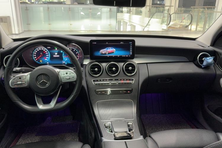 Used Mercedes-Benz C-Class 2020 Restyled C 260 L Sport Edition Center Console