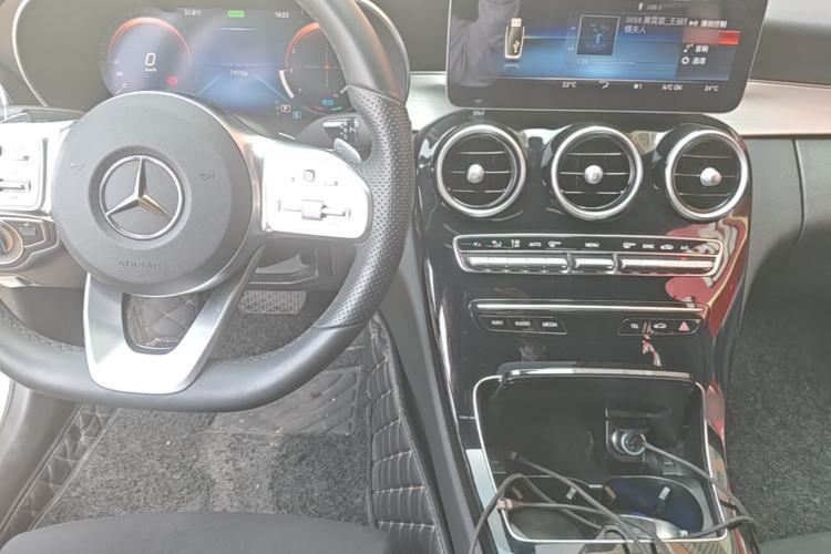 Used Mercedes-Benz C-Class 2020 Restyled C 260 Sport Edition Center Console