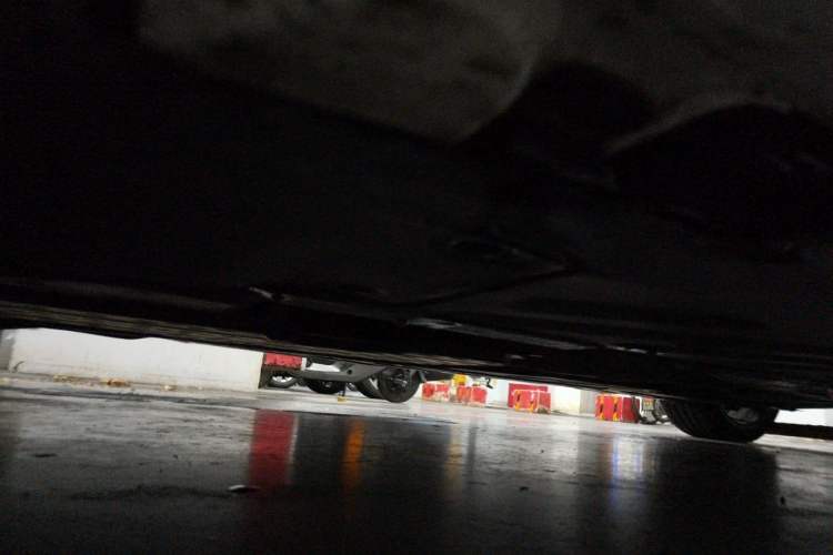Used Mercedes-Benz C-Class 2020 Facelift C 260 L 4MATIC Chassis Front Left