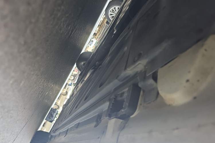 Used Mercedes-Benz C-Class 2020 Updated C 200 L Fashion Edition Chassis Front Left
