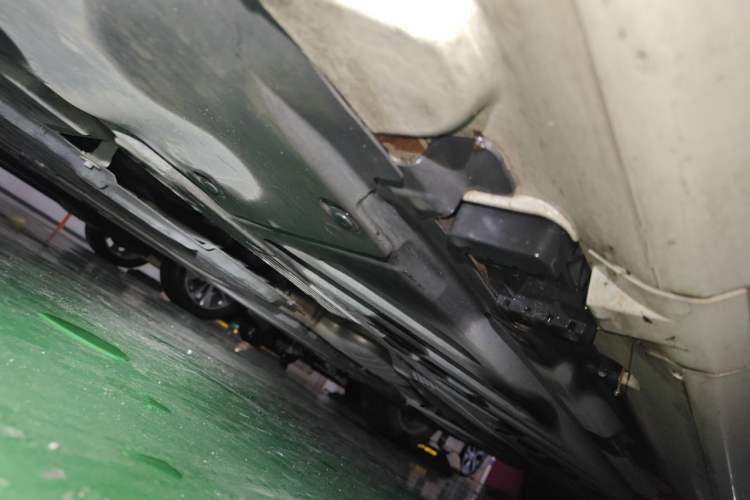 Used Mercedes-Benz C-Class 2020 C 200 L Fashion Edition Sport Version Chassis Front Left