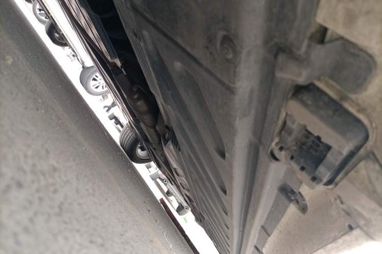 Used Mercedes-Benz C-Class 2020 Restyled C 260 L Sport Edition Chassis Front Left