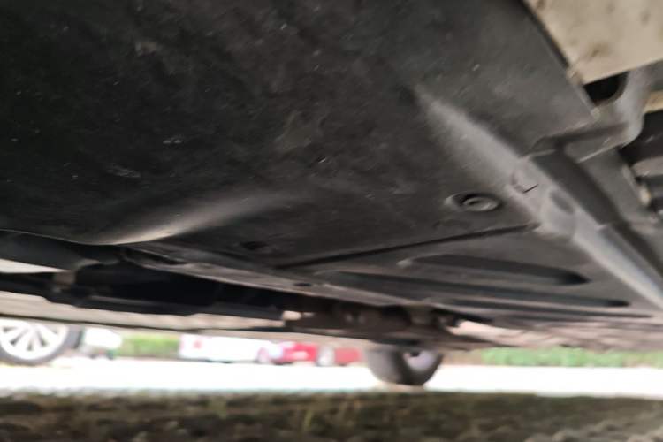 Used Mercedes-Benz C-Class 2020 Updated C 200 L Fashion Edition Chassis Front Left