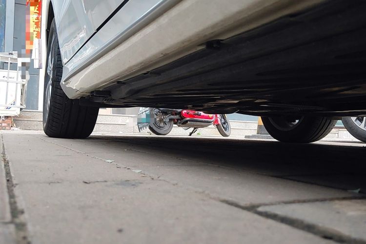 Used Mercedes-Benz C-Class 2020 Updated C 200 L Fashion Edition Chassis Front Right