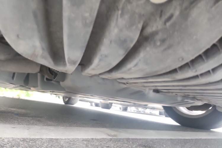 Used Mercedes-Benz C-Class 2020 Updated C 200 L Fashion Edition Chassis Front Right