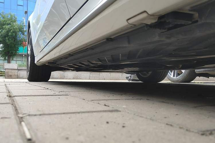 Used Mercedes-Benz C-Class 2020 Updated C 200 L Fashion Edition Chassis Rear Left
