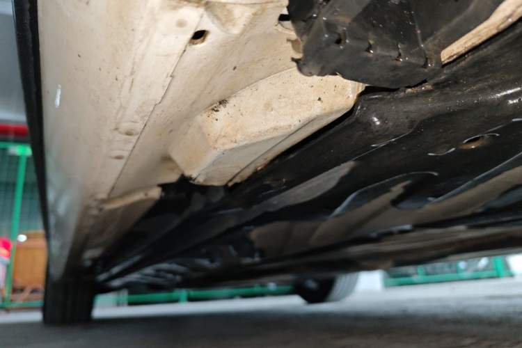 Used Mercedes-Benz C-Class 2020 C 260 Sport Edition Chassis Rear Left