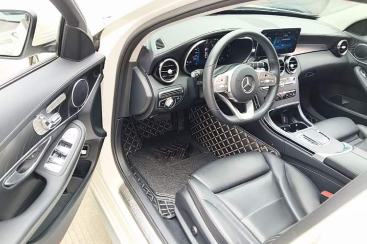 Used Mercedes-Benz C-Class 2020 C 260 L Sport Edition Driver Seat