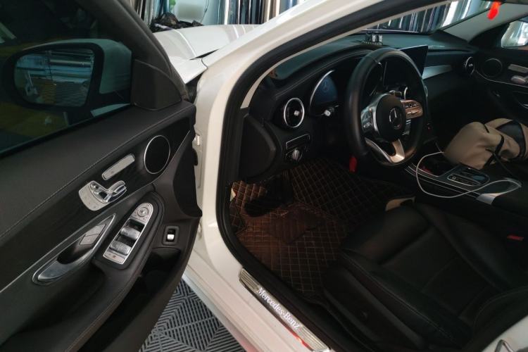 Used Mercedes-Benz C-Class 2020 Restyled C 260 L Sport Edition Driver Seat