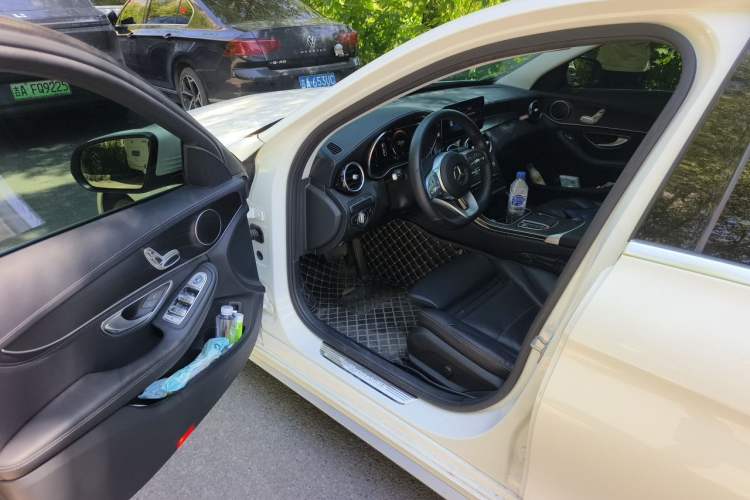 Used Mercedes-Benz C-Class 2020 C 200 L Fashion Edition Sport Version Driver Seat