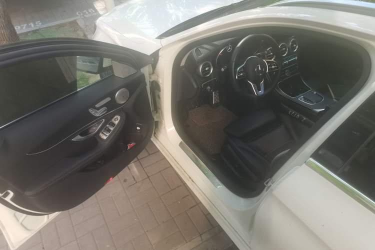 Used Mercedes-Benz C-Class 2020 Facelifted C 260 Estate Driver Seat