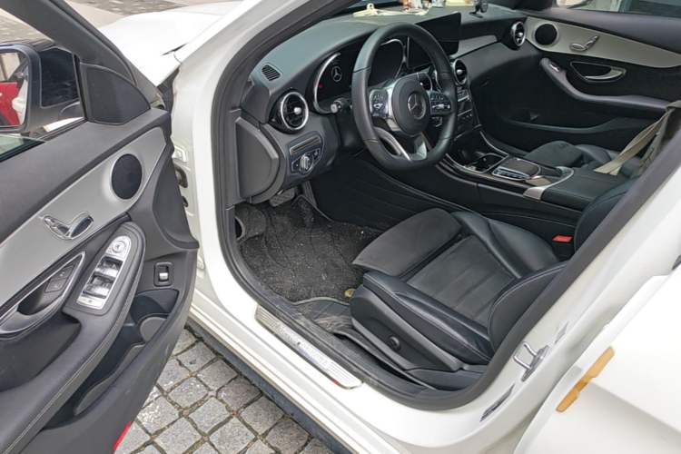 Used Mercedes-Benz C-Class 2020 Restyled C 260 Sport Edition Driver Seat