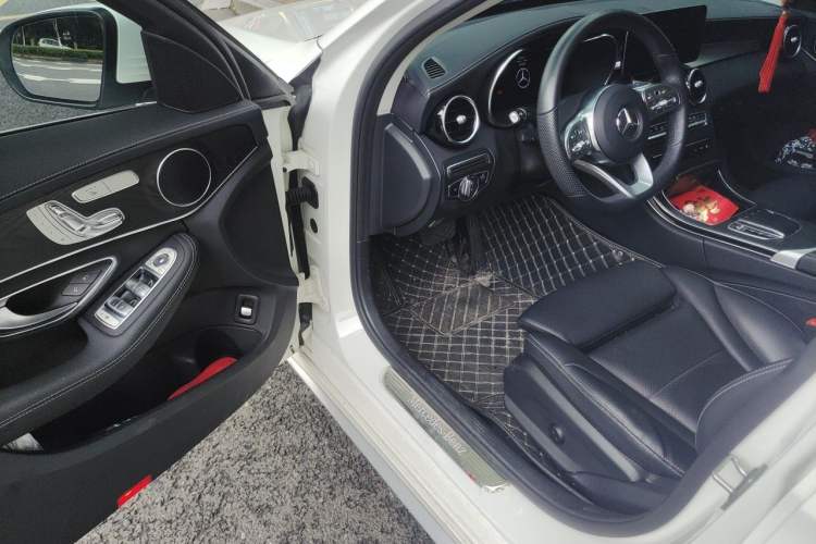 Used Mercedes-Benz C-Class 2020 C 260 L Sport Edition Driver Seat