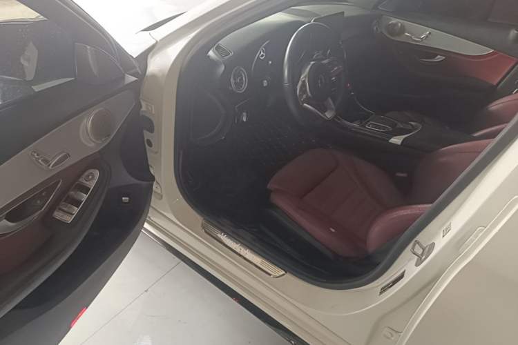 Used Mercedes-Benz C-Class 2020 Restyled C 260 Sport Edition Driver Seat