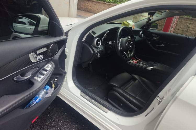 Used Mercedes-Benz C-Class 2020 Facelifted C 260 Estate Driver Seat