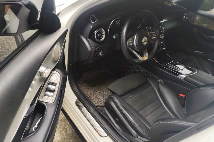 Used Mercedes-Benz C-Class 2020 Restyled C 260 Sport Edition Driver Seat