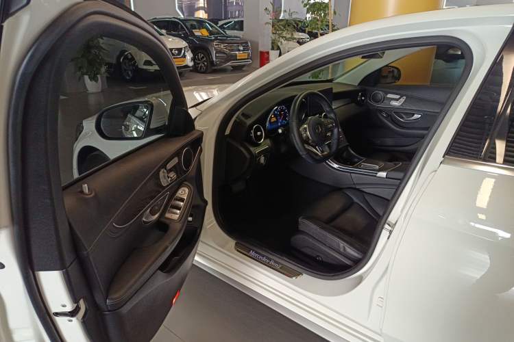 Used Mercedes-Benz C-Class 2020 C 260 L Sport Edition Driver Seat