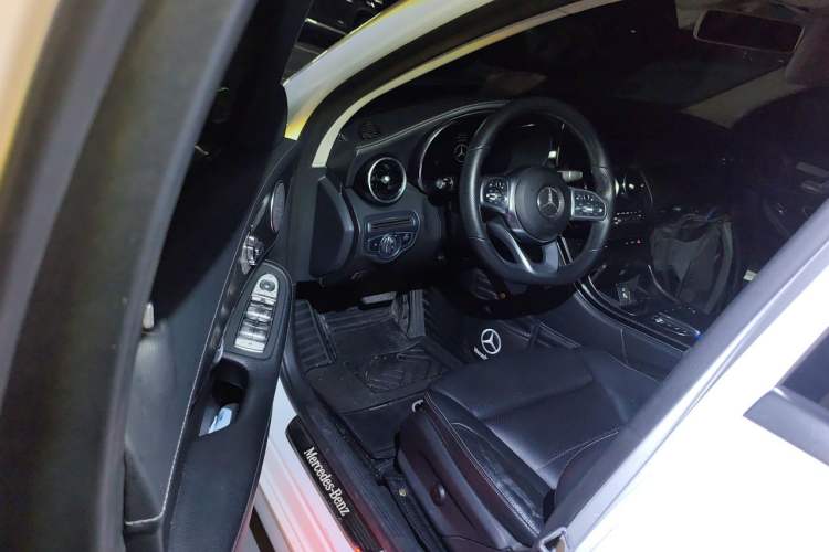 Used Mercedes-Benz C-Class 2020 C 260 L Sport Edition Driver Seat