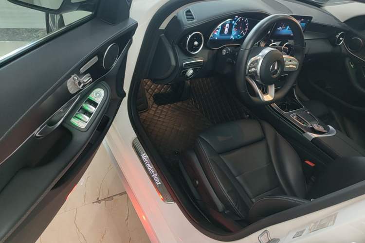 Used Mercedes-Benz C-Class 2020 Restyled C 260 L Sport Edition Driver Seat