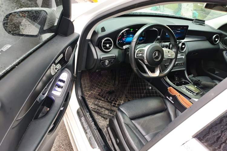 Used Mercedes-Benz C-Class 2020 Restyled C 260 L Sport Edition Driver Seat