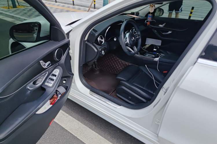 Used Mercedes-Benz C-Class 2020 C 200 L Fashion Edition Sport Version Driver Seat