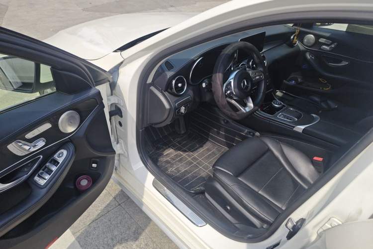 Used Mercedes-Benz C-Class 2020 C 260 L Sport Edition Driver Seat
