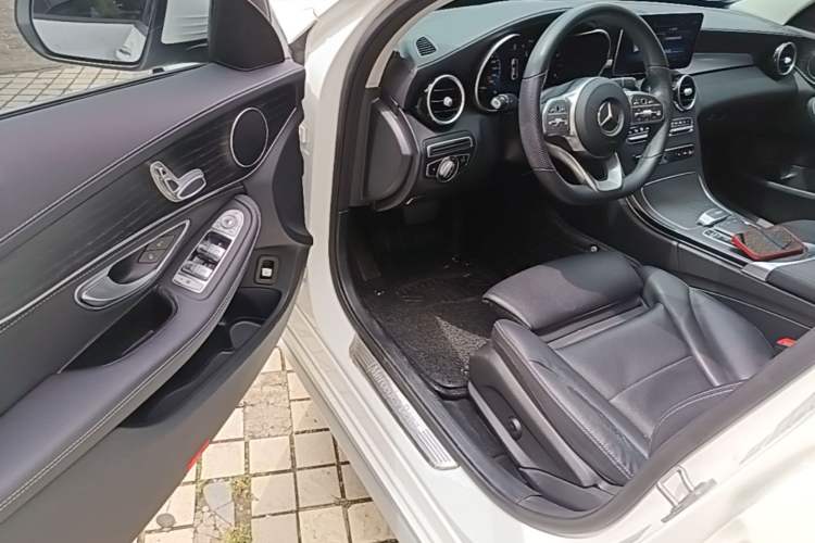 Used Mercedes-Benz C-Class 2020 Restyled C 200 L Fashion Edition Sport Version Driver Seat