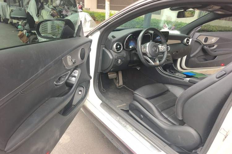 Used Mercedes-Benz C-Class 2020 C 260 Coupe Driver Seat
