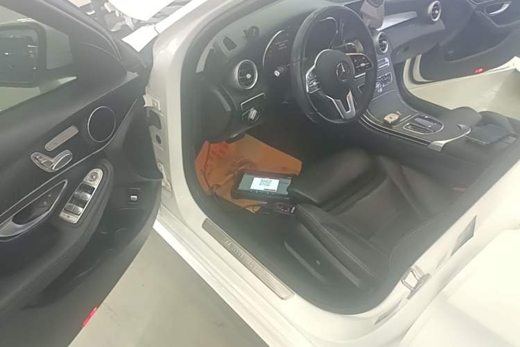 Used Mercedes-Benz C-Class 2020 C 260 Estate Driver Seat