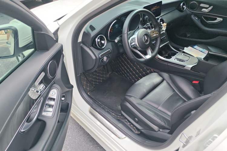 Used Mercedes-Benz C-Class 2020 Restyled C 260 L Sport Edition Driver Seat