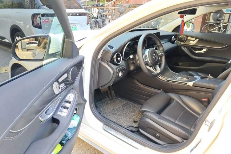 Used Mercedes-Benz C-Class 2020 Restyled C 260 L Sport Edition Driver Seat