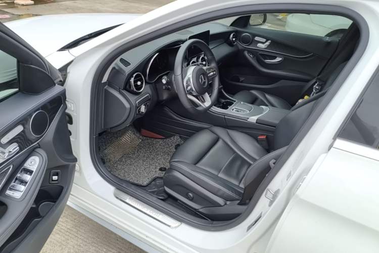 Used Mercedes-Benz C-Class 2020 Restyled C 260 L Sport Edition Driver Seat