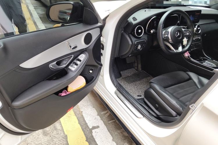 Used Mercedes-Benz C-Class 2020 Restyled C 260 Sport Edition Driver Seat