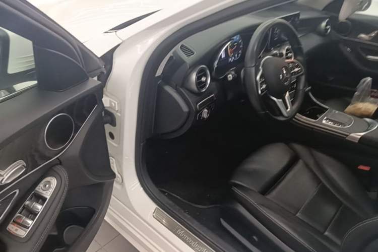Used Mercedes-Benz C-Class 2020 C 200 station wagon Driver Seat