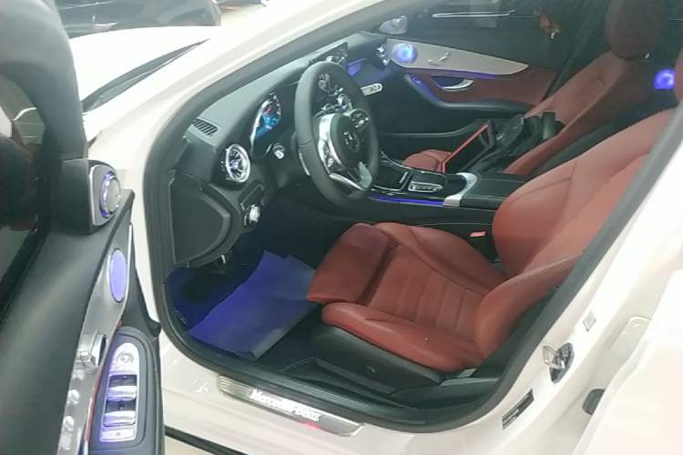 Used Mercedes-Benz C-Class 2020 Restyled C 260 Sport Edition Driver Seat