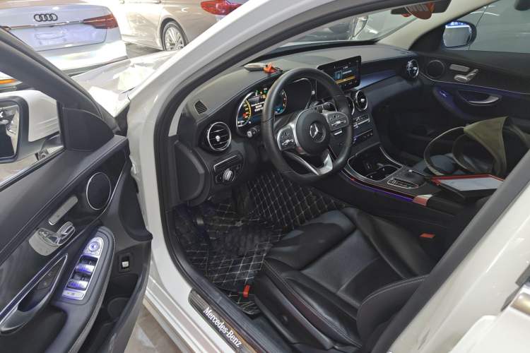 Used Mercedes-Benz C-Class 2020 Restyled C 260 L Sport Edition Driver Seat