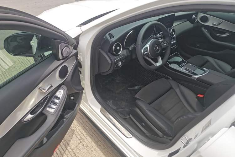 Used Mercedes-Benz C-Class 2020 Restyled C 260 Sport Edition Driver Seat