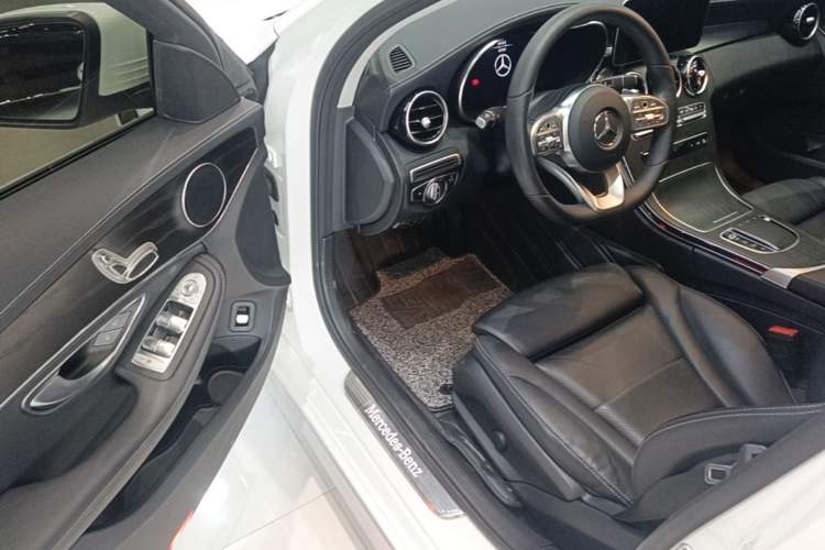 Used Mercedes-Benz C-Class 2020 Restyled C 200 L Fashion Edition Sport Version Driver Seat