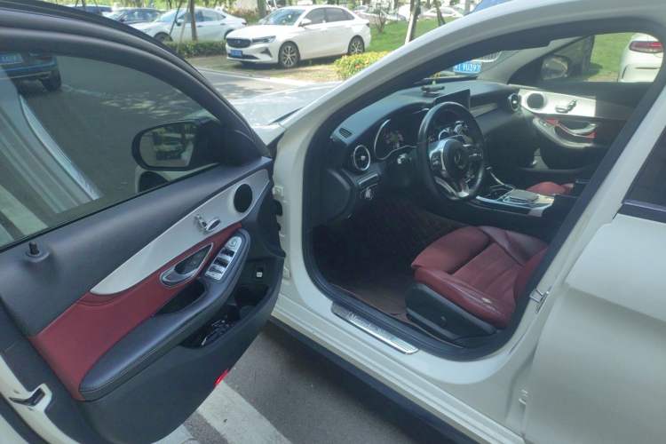 Used Mercedes-Benz C-Class 2020 Restyled C 260 Sport Edition Driver Seat