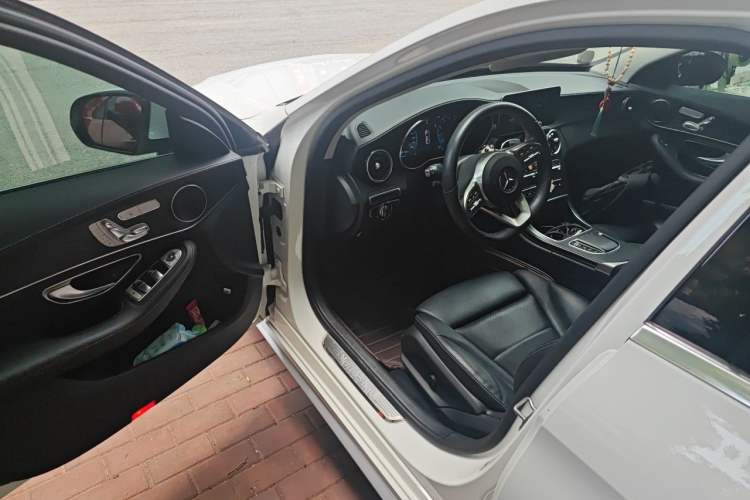 Used Mercedes-Benz C-Class 2020 Restyled C 260 L Sport Edition Driver Seat