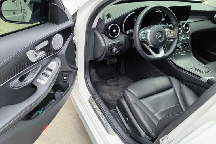 Used Mercedes-Benz C-Class 2020 Restyled C 260 L Sport Edition Driver Seat