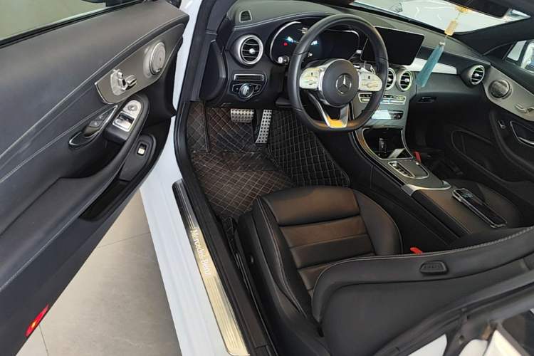 Used Mercedes-Benz C-Class 2020 C 260 Coupe Driver Seat