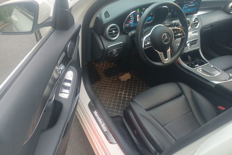 Used Mercedes-Benz C-Class 2020 Facelifted C 260 Estate Driver Seat