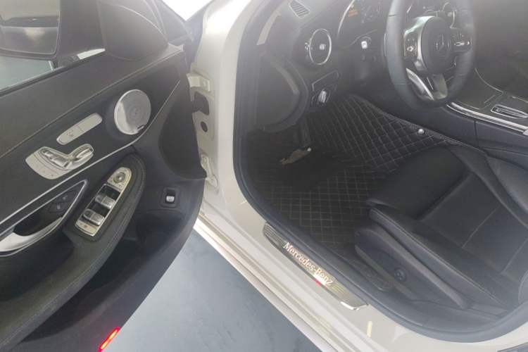 Used Mercedes-Benz C-Class 2020 Restyled C 260 L Sport Edition Driver Seat
