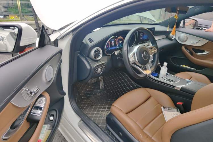 Used Mercedes-Benz C-Class 2020 C 260 Coupe Driver Seat