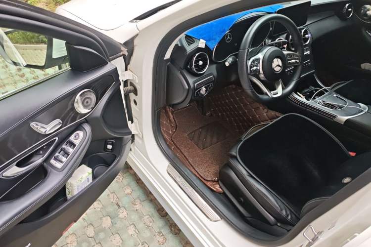 Used Mercedes-Benz C-Class 2020 Updated C 200 L Fashion Edition Driver Seat