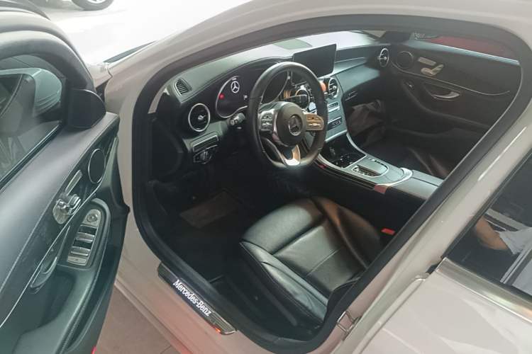 Used Mercedes-Benz C-Class 2020 Restyled C 260 L Sport Edition Driver Seat