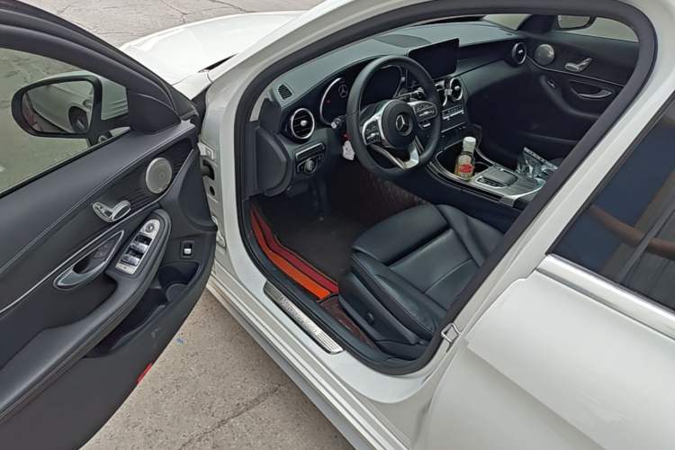 Used Mercedes-Benz C-Class 2020 Restyled C 200 L Dynamic Sports Edition Driver Seat