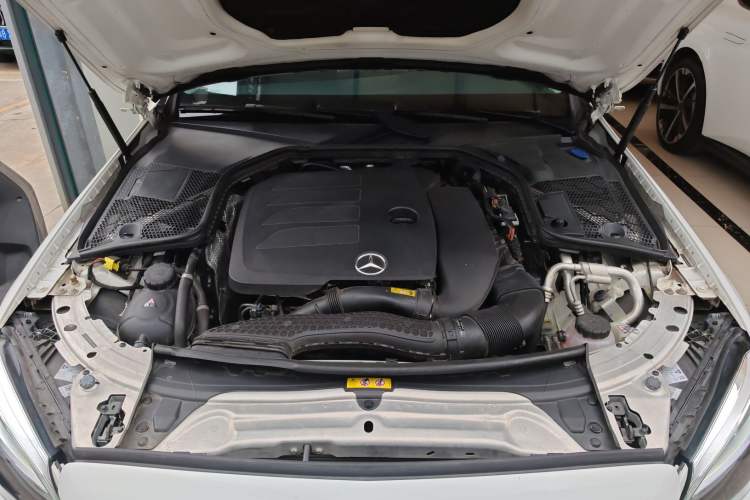 Used Mercedes-Benz C-Class 2020 Facelifted C 260 Estate Engine Bay