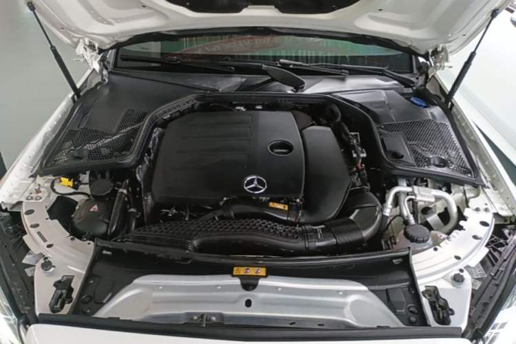 Used Mercedes-Benz C-Class 2020 C 260 Coupe Engine Bay